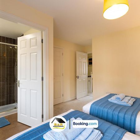 3 Bedroom House By B And R Serviced Accommodation Amesbury With Super Fast Wi-Fi 145Mbps Extérieur photo