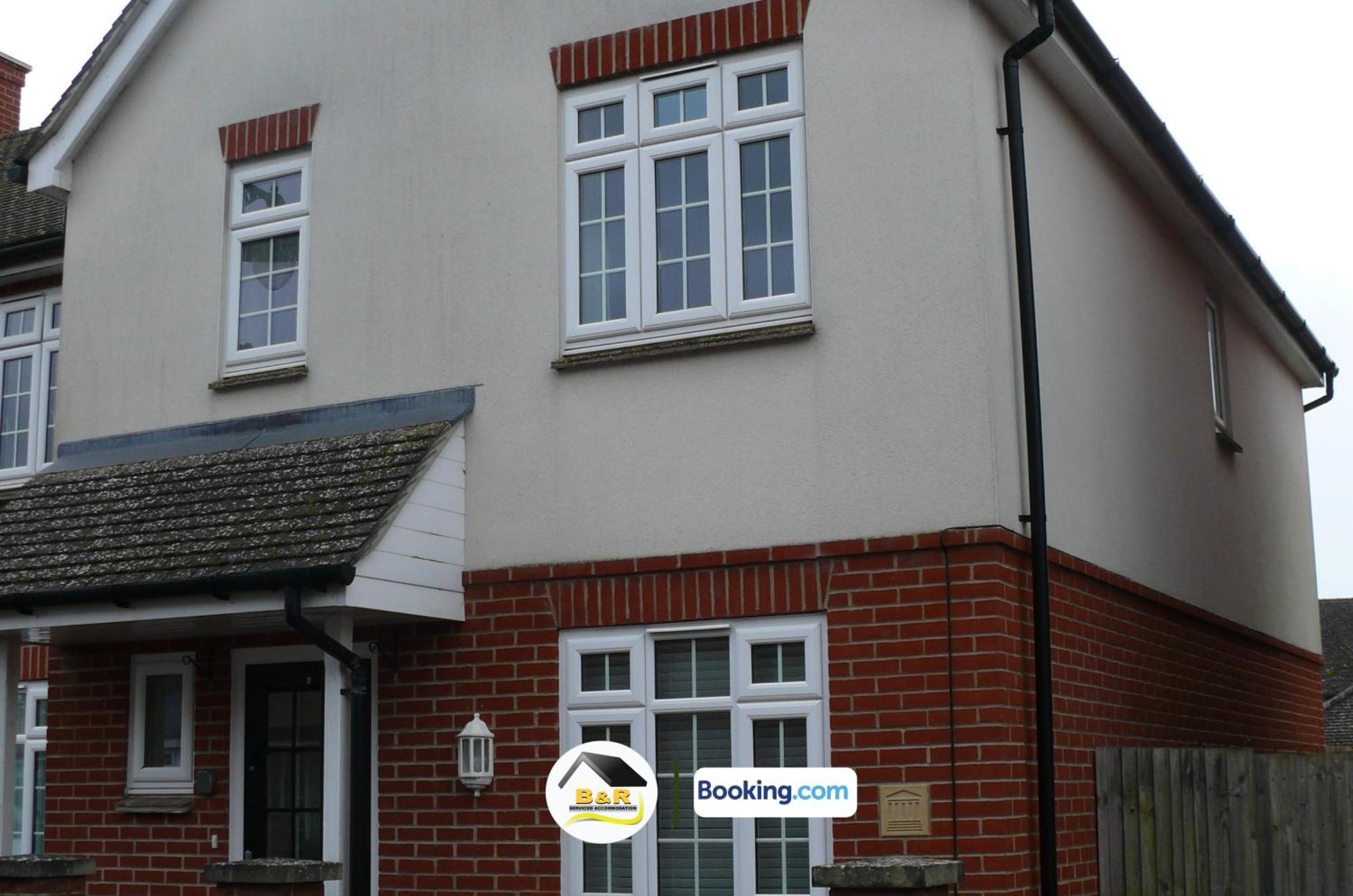 3 Bedroom House By B And R Serviced Accommodation Amesbury With Super Fast Wi-Fi 145Mbps Extérieur photo