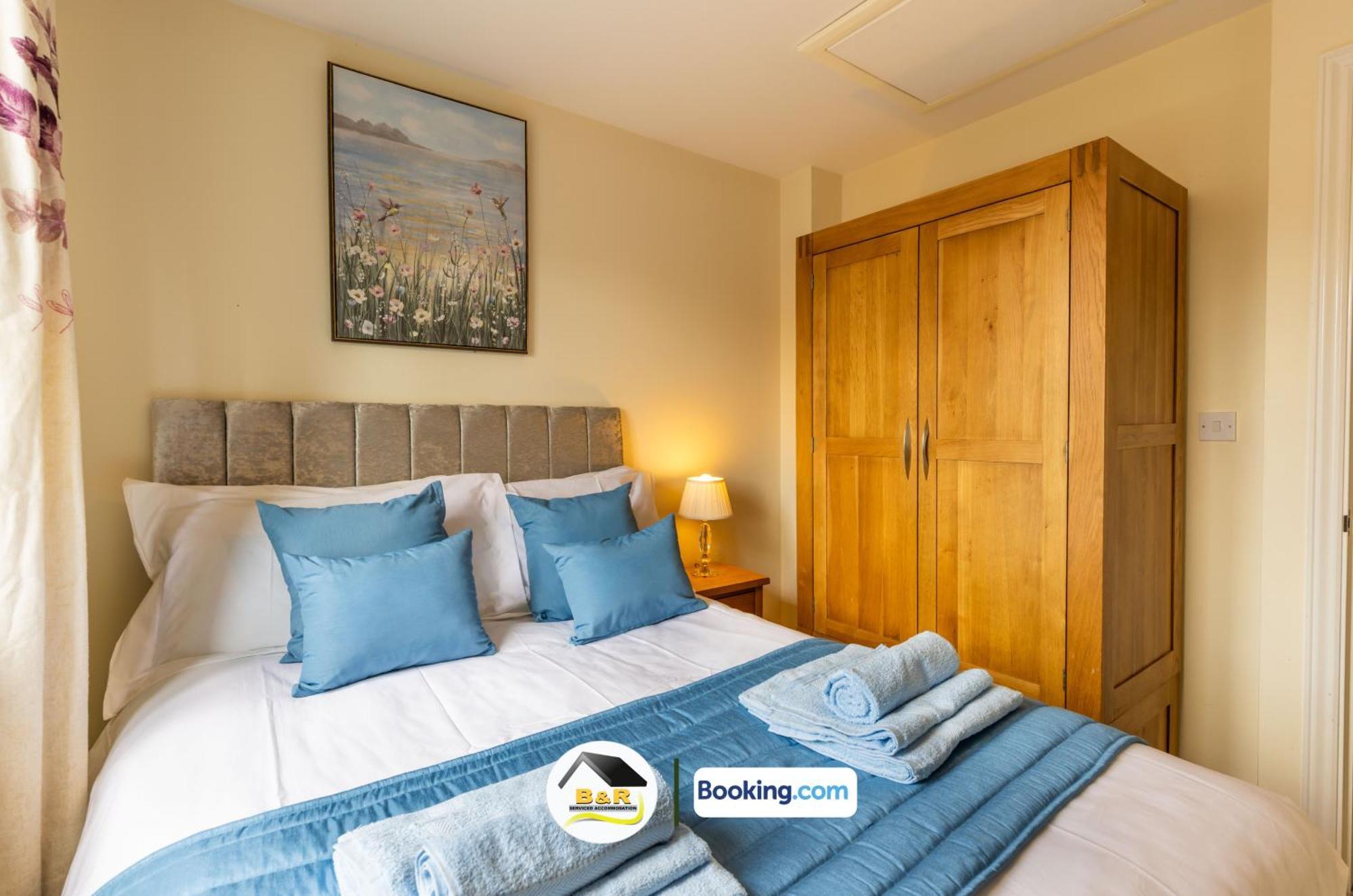 3 Bedroom House By B And R Serviced Accommodation Amesbury With Super Fast Wi-Fi 145Mbps Extérieur photo