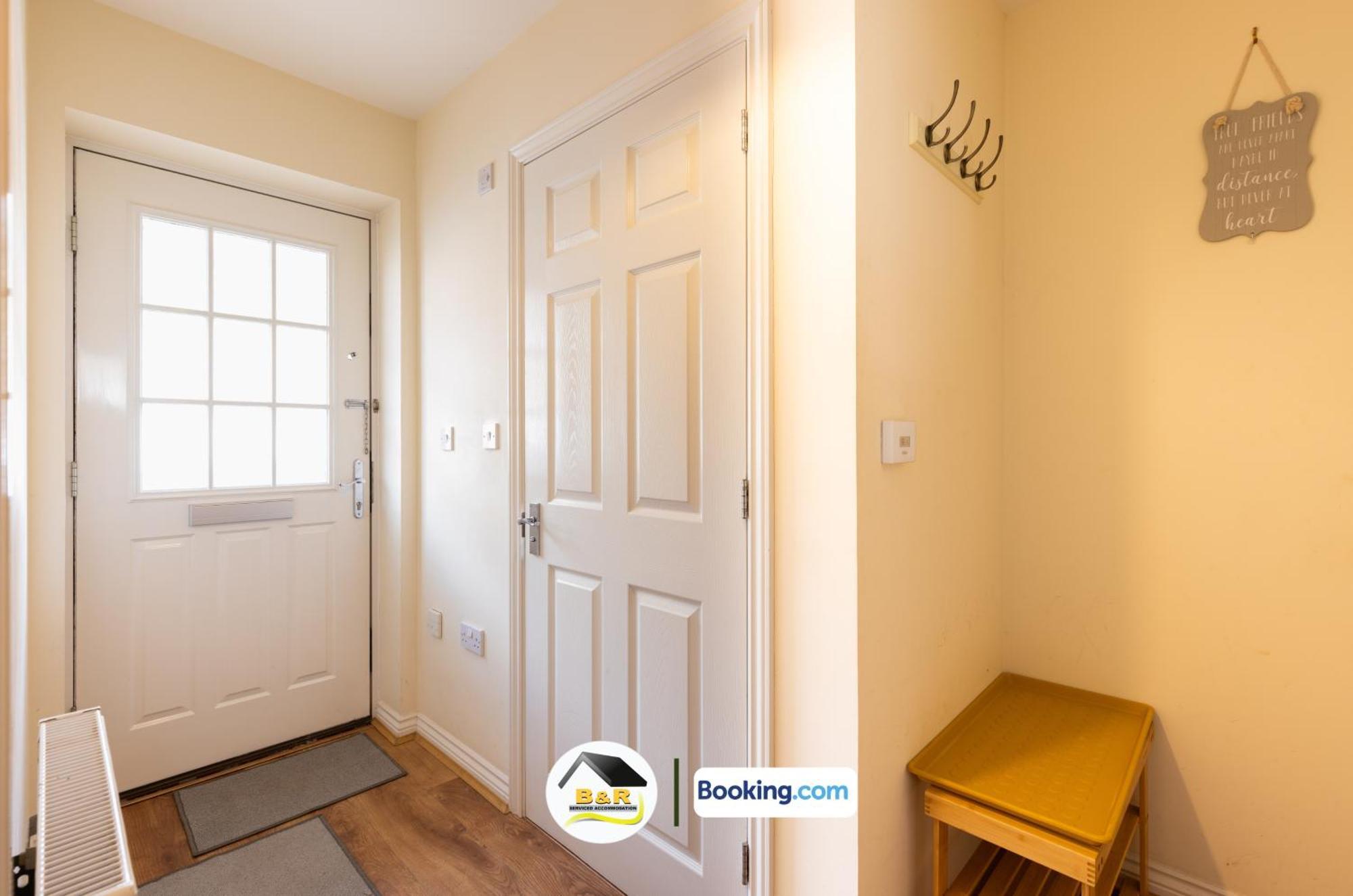 3 Bedroom House By B And R Serviced Accommodation Amesbury With Super Fast Wi-Fi 145Mbps Extérieur photo