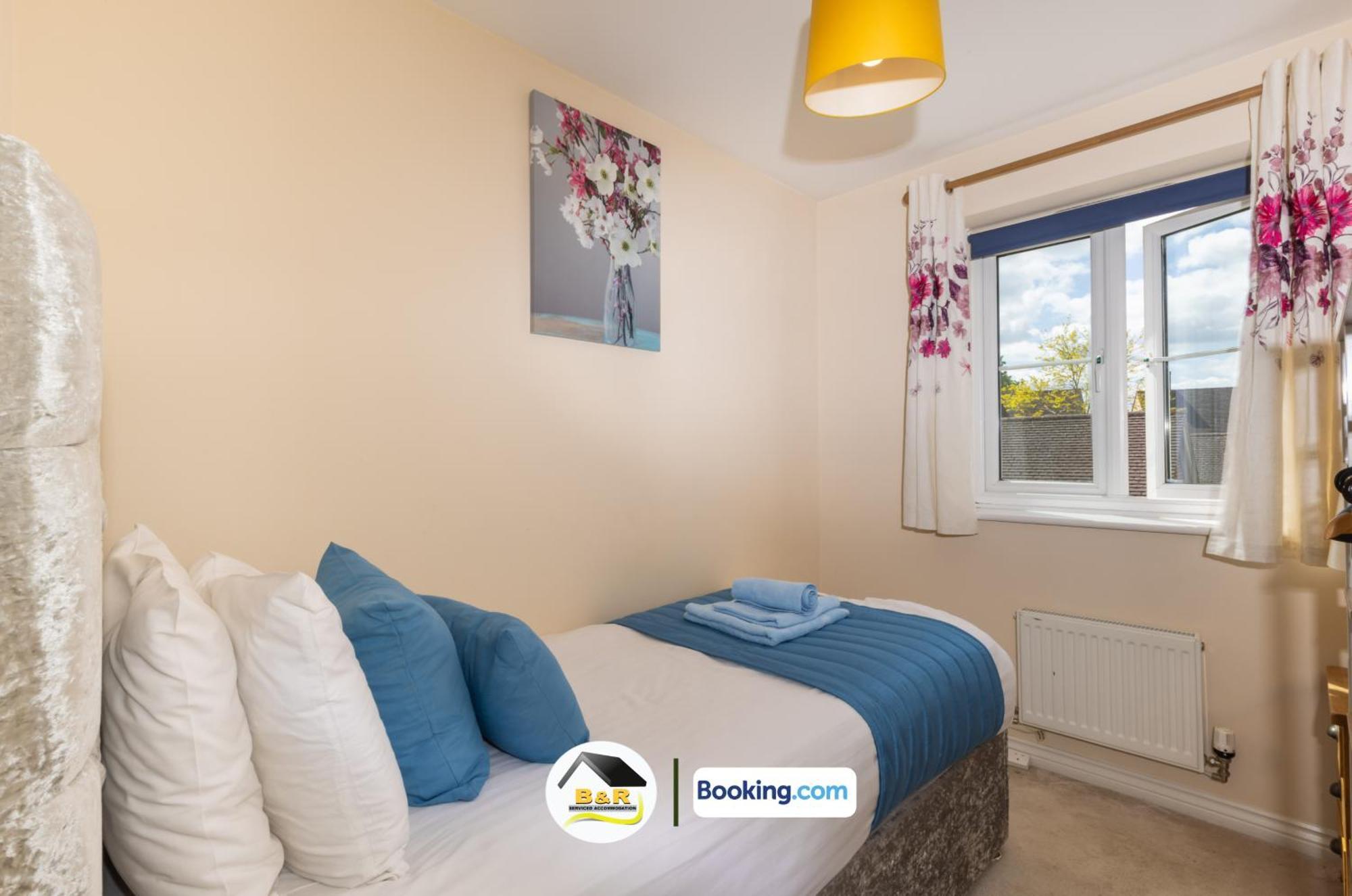 3 Bedroom House By B And R Serviced Accommodation Amesbury With Super Fast Wi-Fi 145Mbps Extérieur photo